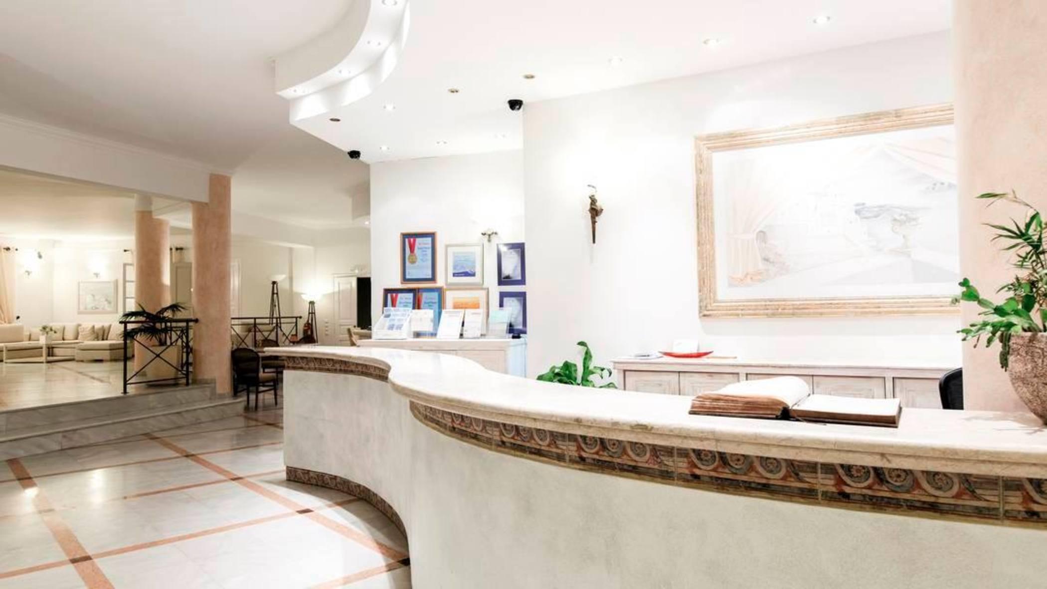 Aegean Plaza Hotel Kamari  Bagian luar foto