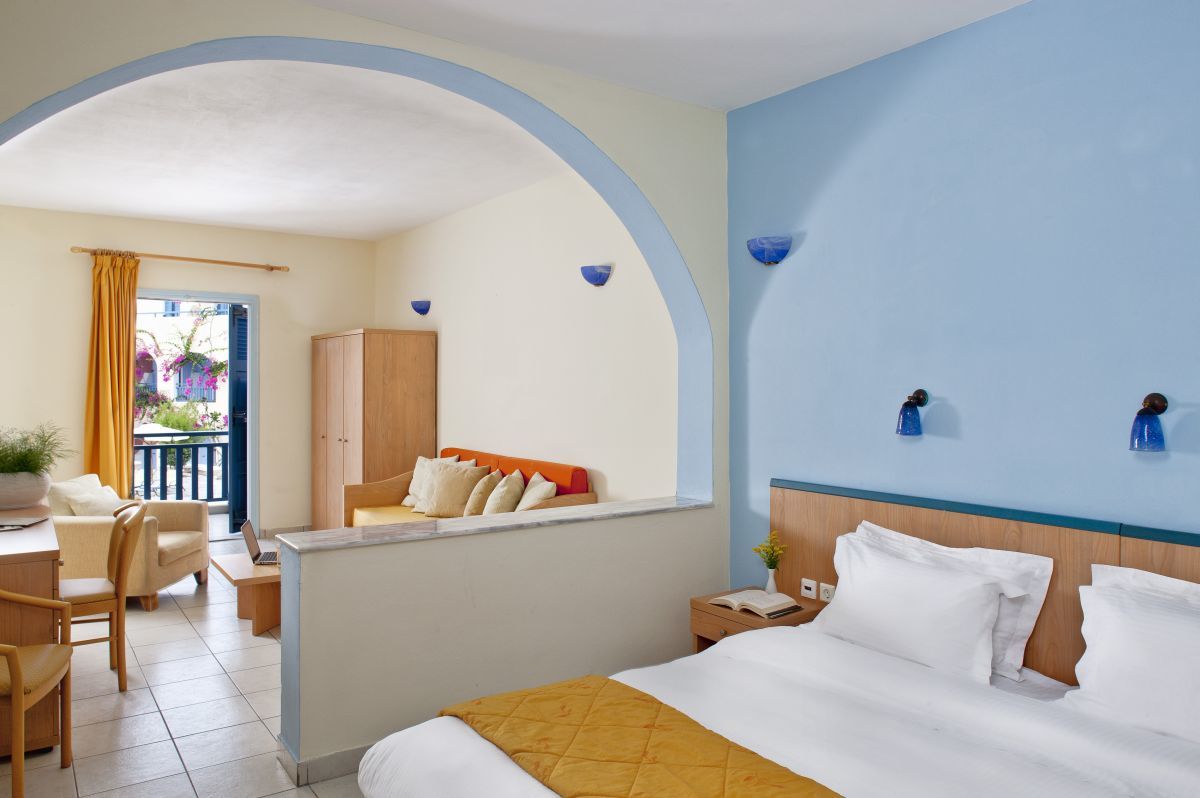 Aegean Plaza Hotel Kamari  Bagian luar foto