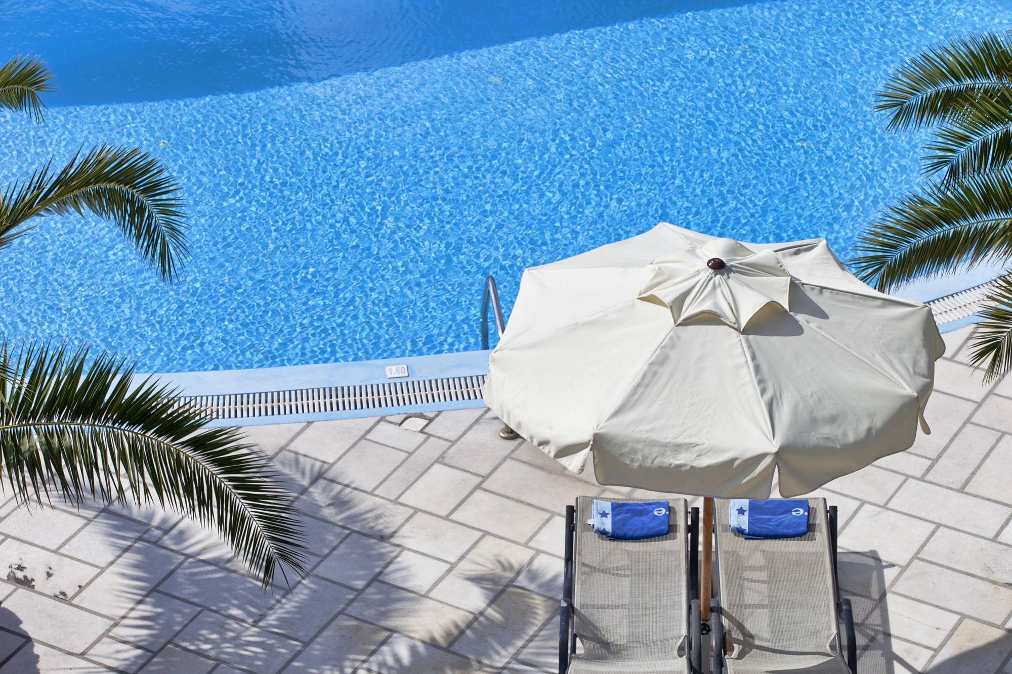 Aegean Plaza Hotel Kamari  Bagian luar foto