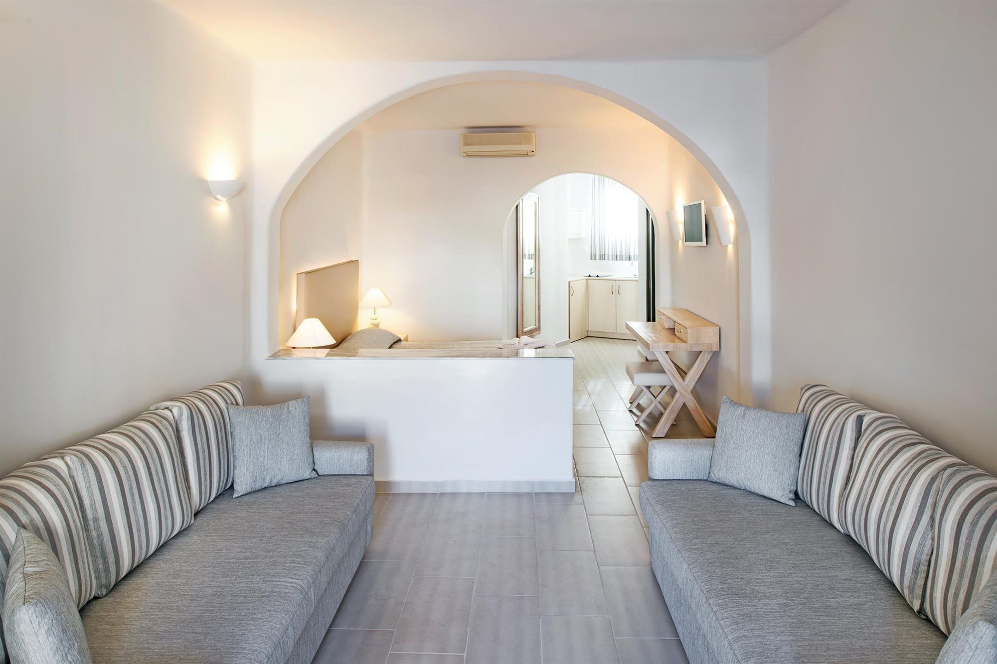 Aegean Plaza Hotel Kamari  Bagian luar foto